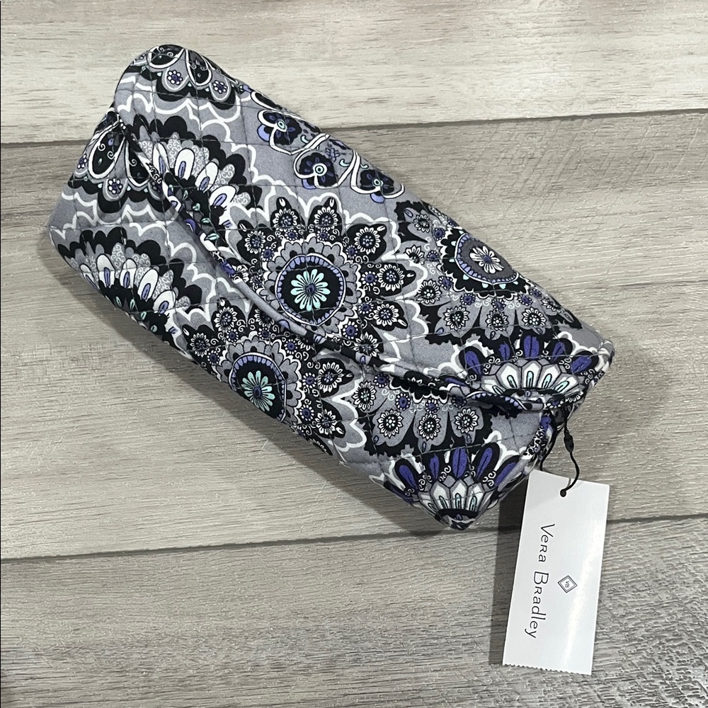 Vera Bradley On A Roll Case NWT